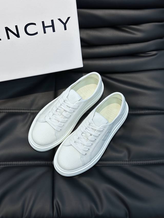 givench*. Givenchy Couple Thick-Soled Casual Shoes Are Made Of Imported Denim
