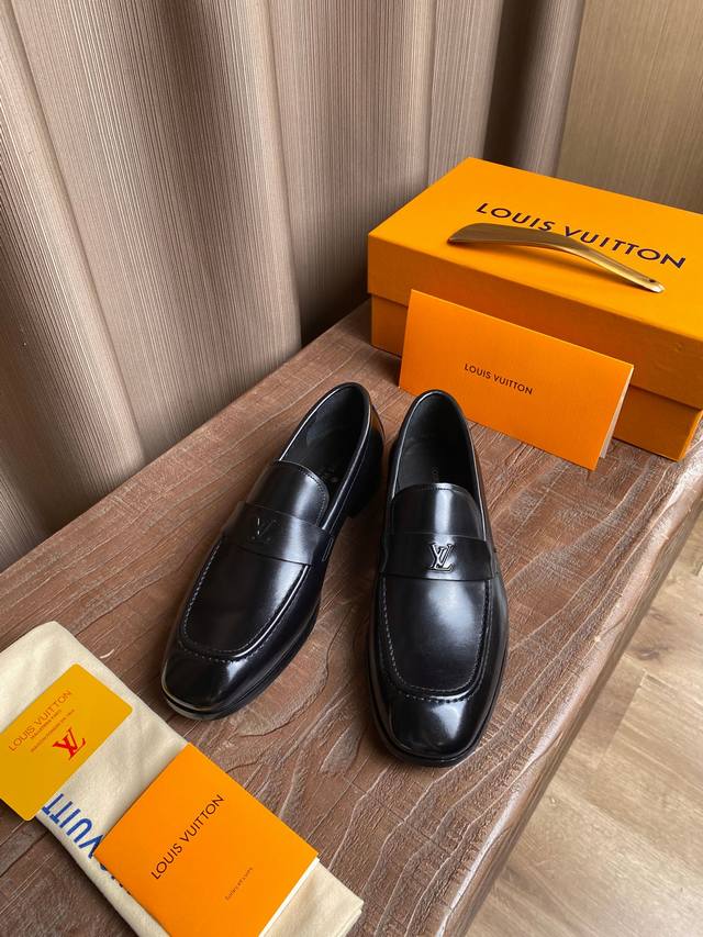 louisvuit Size: 38-45 L Home Official Website Synchronized New Products Men's