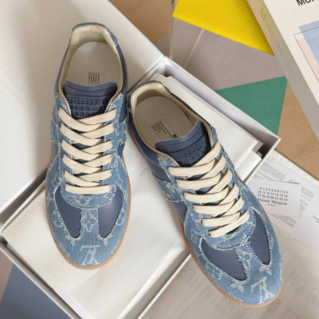 Top Version Couple Model Maisonmargiela Mm6 Margiela Couple Model German Trainin