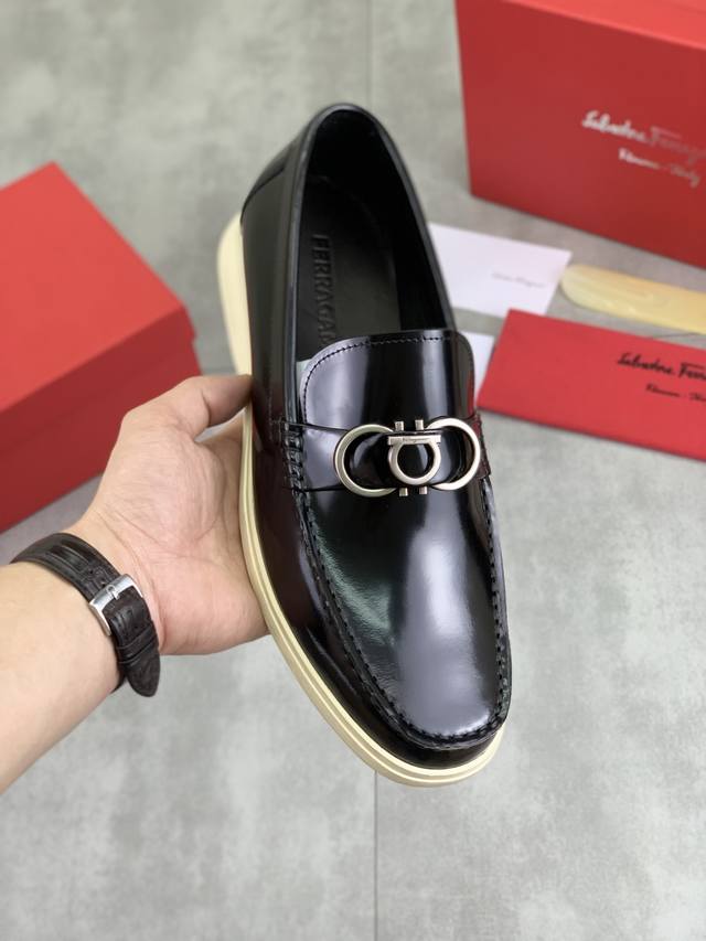 actory P Price P Real Price Water-Dyed Cow Lining Salvatore Ferragamo Ferraga