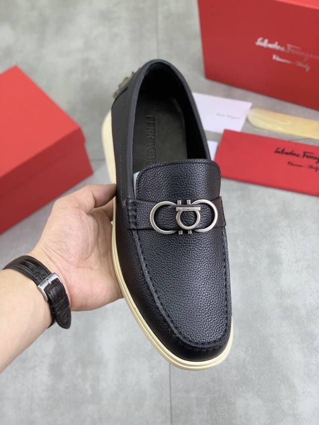 actory P Price P Real Price Water-Dyed Cow Lining Salvatore Ferragamo Ferraga