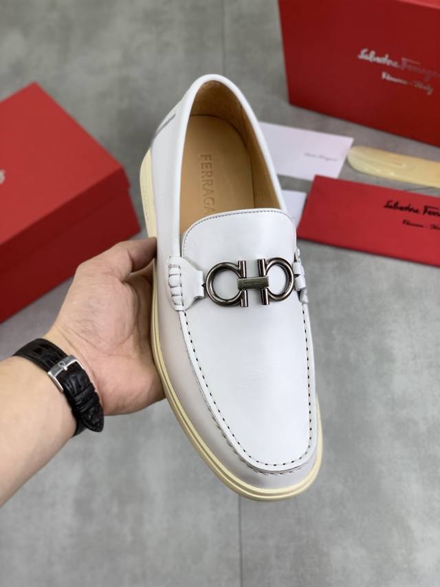 actory P Price P Real Price Water-Dyed Cow Lining Salvatore Ferragamo Ferraga
