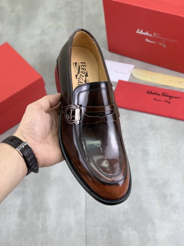 actory P Price P Real Price Water-Dyed Cow Lining Salvatore Ferragamo Ferraga
