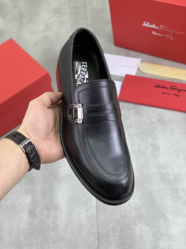 actory P Price P Real Price Water-Dyed Cow Lining Salvatore Ferragamo Ferraga