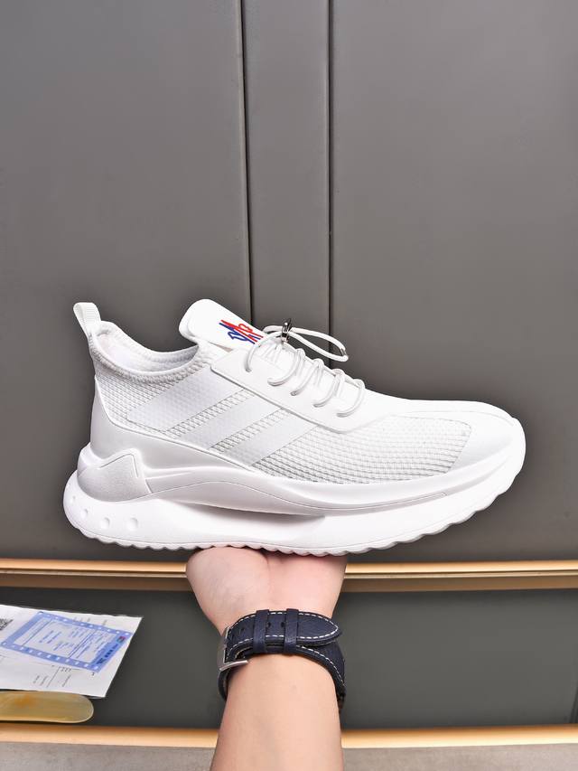 moncler Men's Outdoor Lace-Up Sneakers Are Comfortable And Non-Slip. Designed