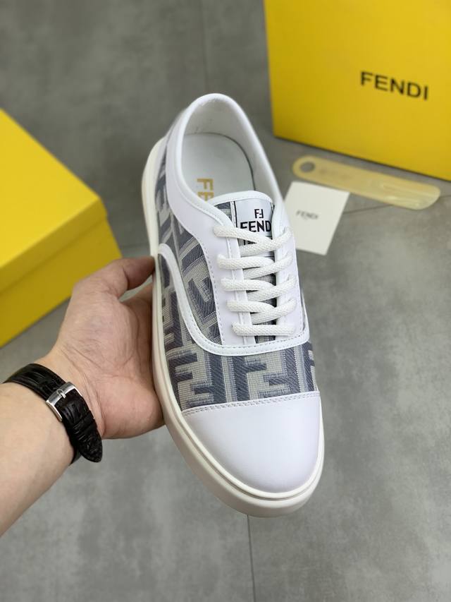 Factory P Price P Real Price Little Monster New Fendi Fendi New Simple Line Effe