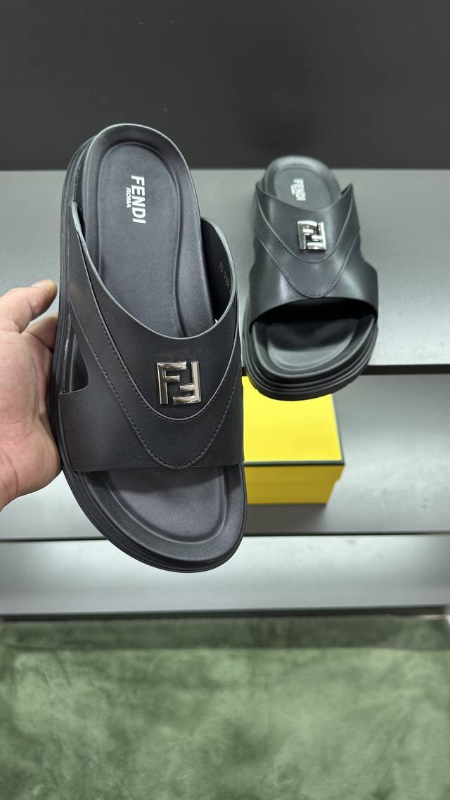 Factory Price P Real Price Fendi Fendi Slippers Men's Shoes High-End Brand Offic