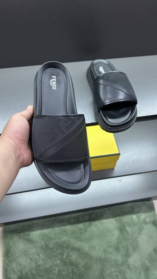 Factory Price P Real Price Fendi Fendi Slippers Men's Shoes High-End Brand Offic
