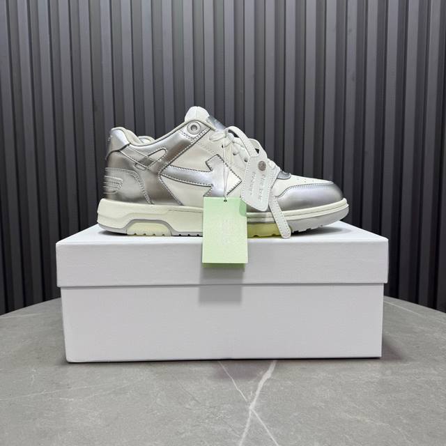 off White Couple's Latest Spring Street Casual Shoes Released. Highest Qualit