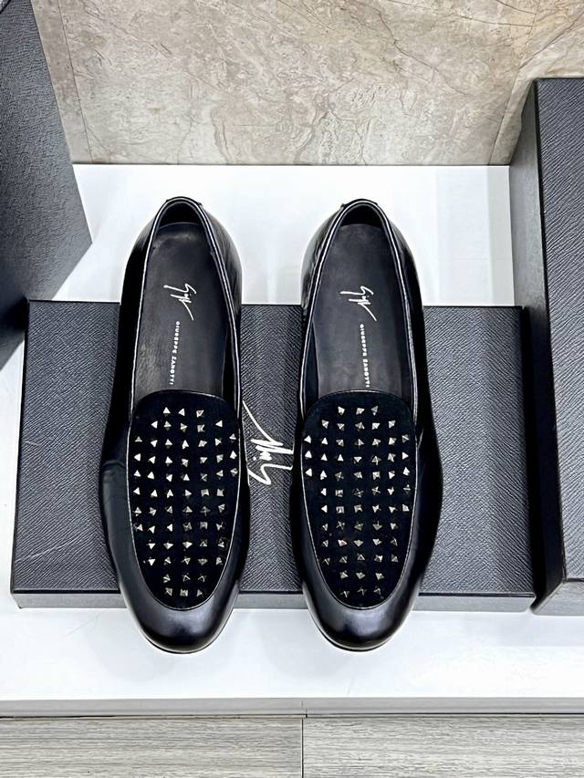 gz Classic Business Leather Shoes Men's Slip-On Leather Shoes Imported Origin