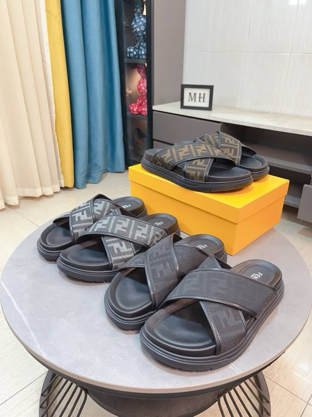 Factory Price P High-End Version Fendi Men's Slippers High-End Atmosphere And Hi