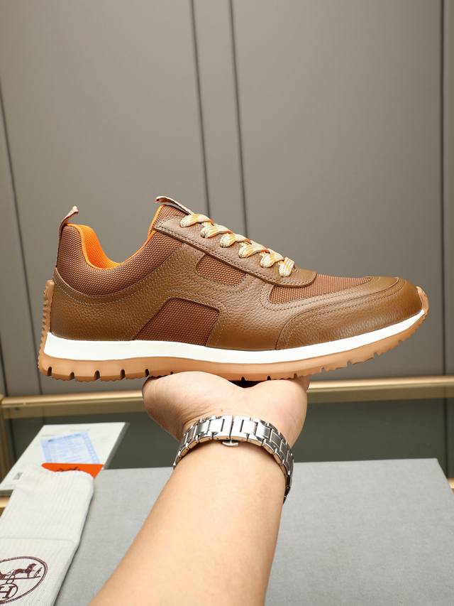 hermas Hermes Sneakers The Upper Is Made Of Calfskin And Mesh Stitching To Cr