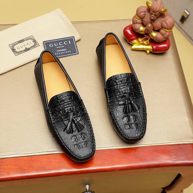Factory P Price Gucci Gucci Official Website Synchronization Latest Model Upper