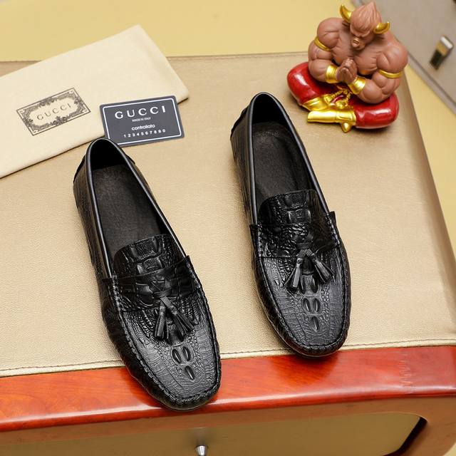 Factory P Price Gucci Gucci Official Website Synchronization Latest Model Upper