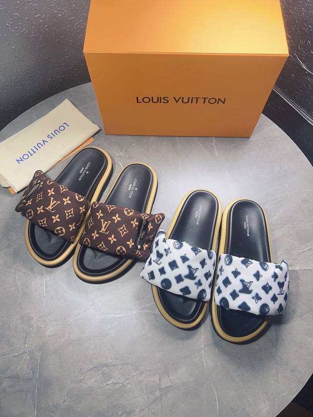 lv Donkey Brand L's Popular Embossed Logo Sandals This Style Of Pool Pillow C