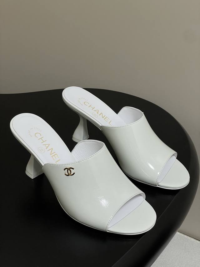 chanel 2026 Early Spring Resort Series Hit Product Xiaoxiang Double C Buckle