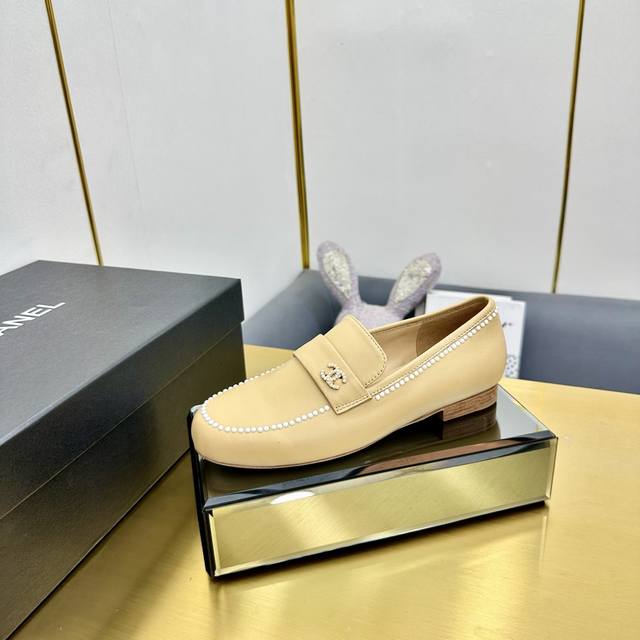 Factory Price 2025 Chanel Must-Have Item For This Season's Autumn And Winter Cha