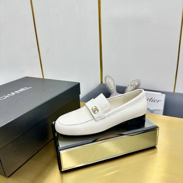 Factory Price 2025 Chanel Must-Have Item For This Season's Autumn And Winter Cha
