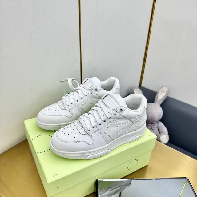 Factory Price Pp Off-White's New Style Lace-Up Sneakers With Arrow-Patterned Des