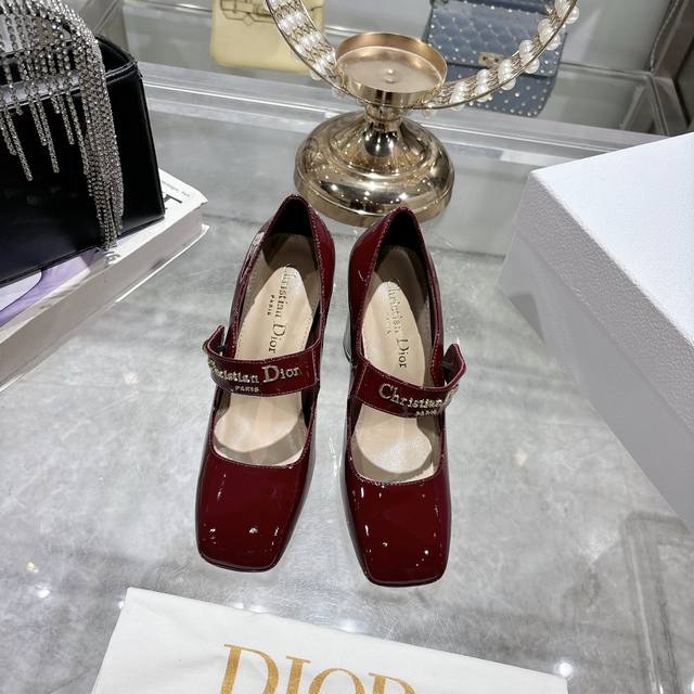 Factory 25Ss Early Spring New Dior D-My Metal Letter Square Toe High Heels This