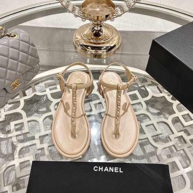 chanel Chanel's Latest Fashion Show Chain Decoration Top Quality Accurate To