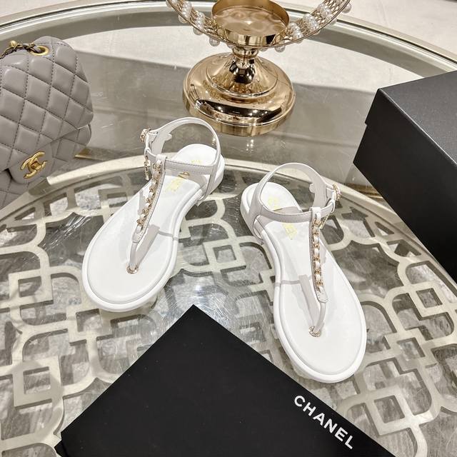 chanel Chanel's Latest Fashion Show Chain Decoration Top Quality Accurate To