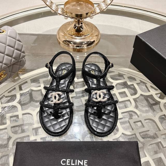 chane* Chanel 2025 Fashionable Rhinestone Sandals This Is Probably The Crysta