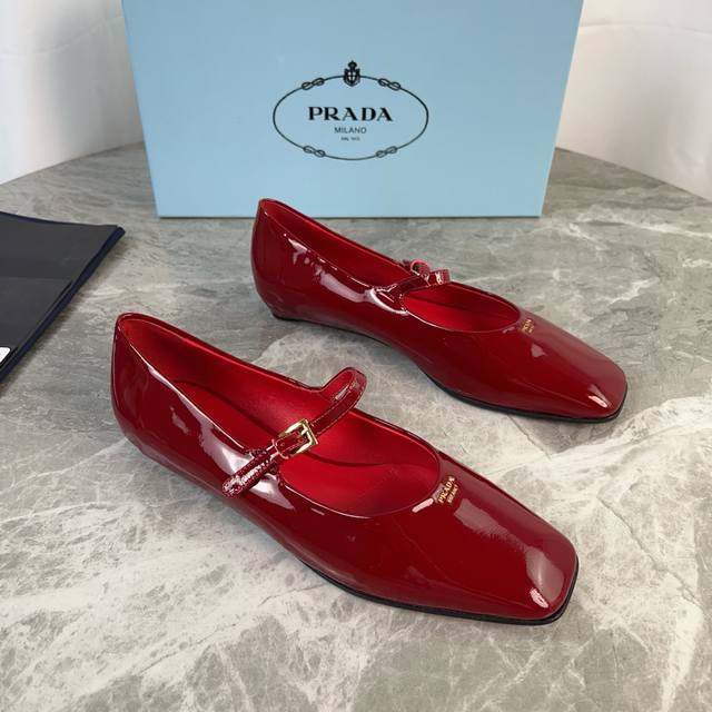 p Latest Model Imported Calf Patent Leather Lining Super Soft Mixed Sheepskin