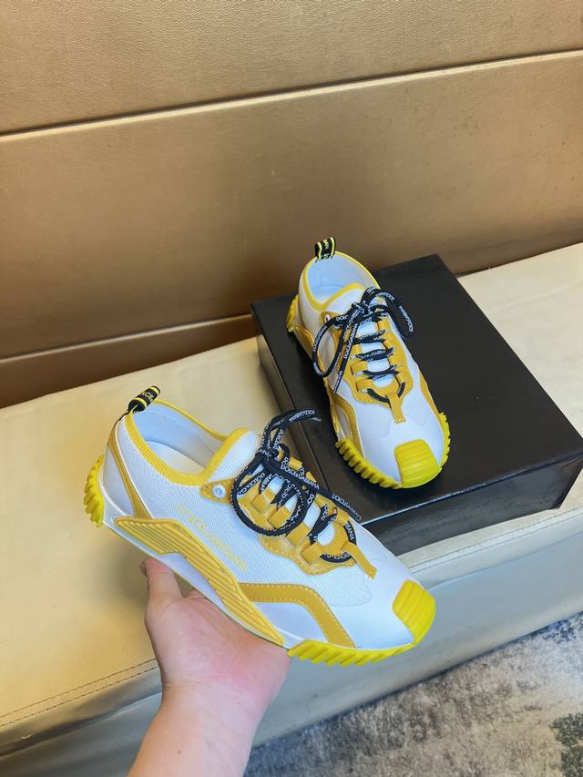 Exclusive First Release Dolce & Gabbana Unique Modern Style Sports Shoes Counter