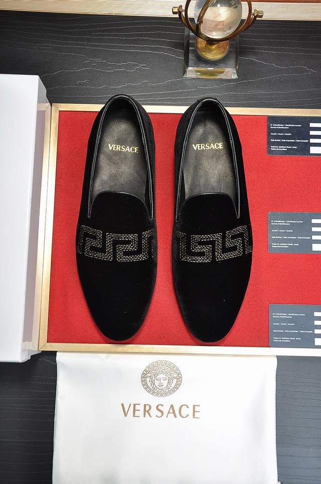 Factory Price P Versace Full Cowhide Lining Versace Counters Simultaneously Laun