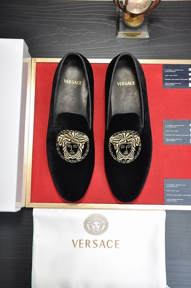 Factory Price P Versace Full Cowhide Lining Versace Counters Simultaneously Laun