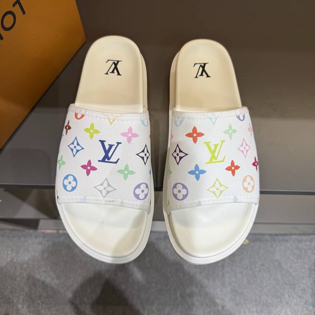 Size 38-46 Lv High-End Men's Summer Slippers Classic Old Flower Series One-Line