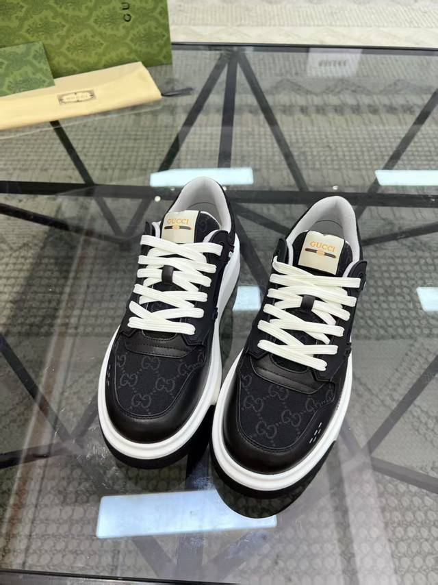New Men's Shoes Gucci Latest Shoes Original Quality Fashion Trend Special Materi