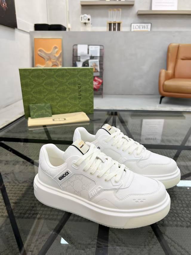 New Men's Shoes Gucci Latest Shoes Original Quality Fashion Trend Special Materi