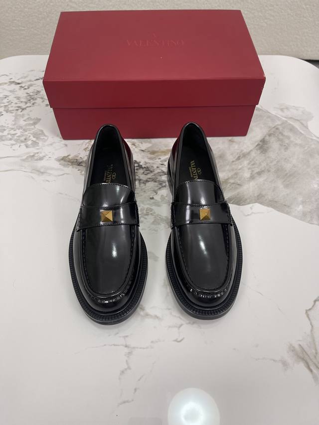 valentino Valentino New Men's Loafers Brand Logo Decoration Design Fashion Ca