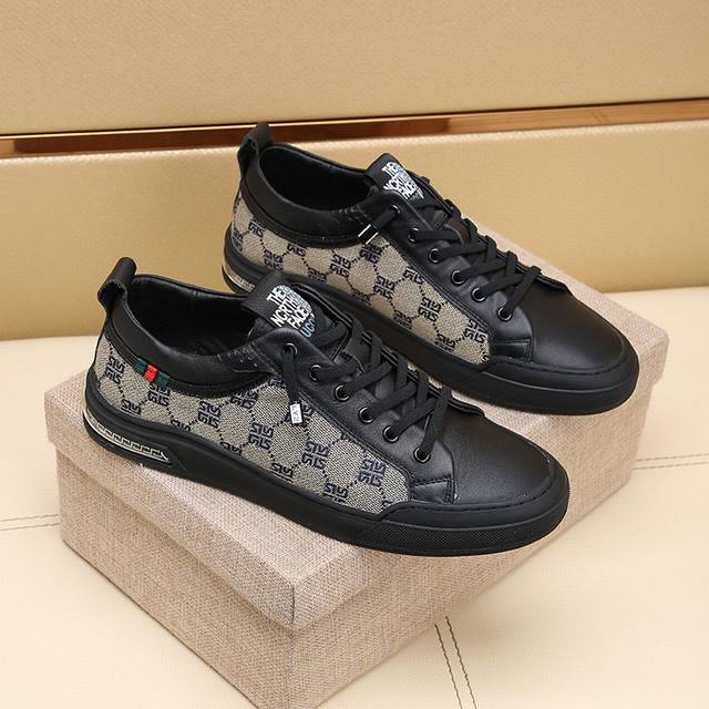Special Price Gucci Black 38 5 39 1 40 2 41 4 42 2 43 2 44 2