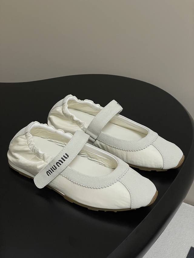 miu Miu 25Ss Early Spring New Velcro Elastic Ballet Flats Mary Jane Single Sh