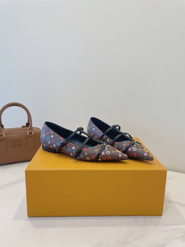 lv 25S New Style, New Pattern, Trendy Elements, Colorful Monogram, Embossed P