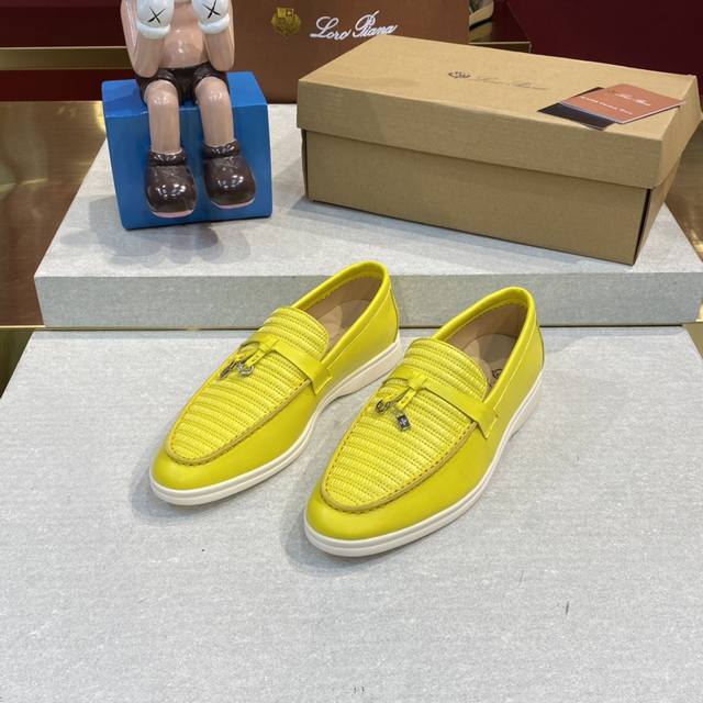 High Version Embroidered Loafers, The Hottest New Single Shoes Of The Year, Ital