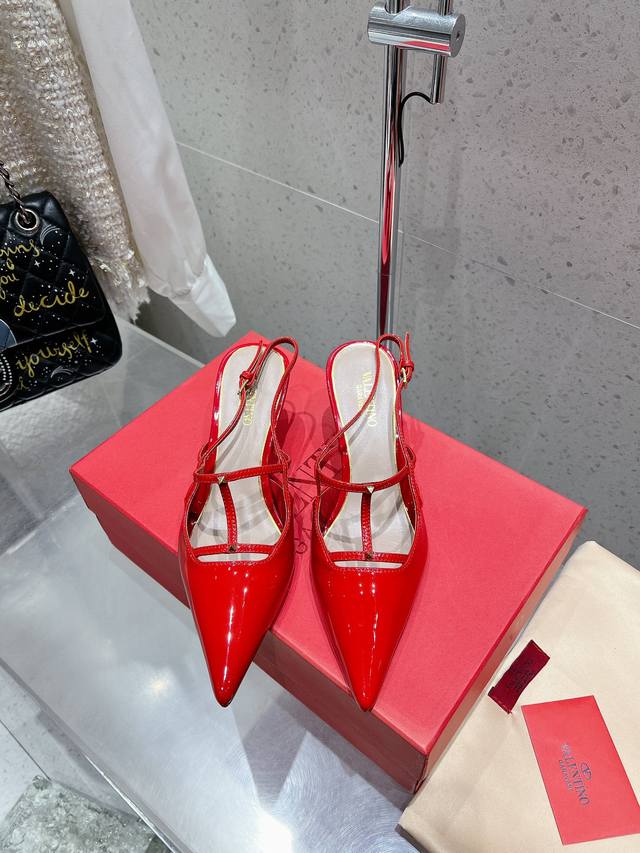 valentino Valentino 25Ss New Single Shoes, High Heels, Thick Heel Sandals. Si