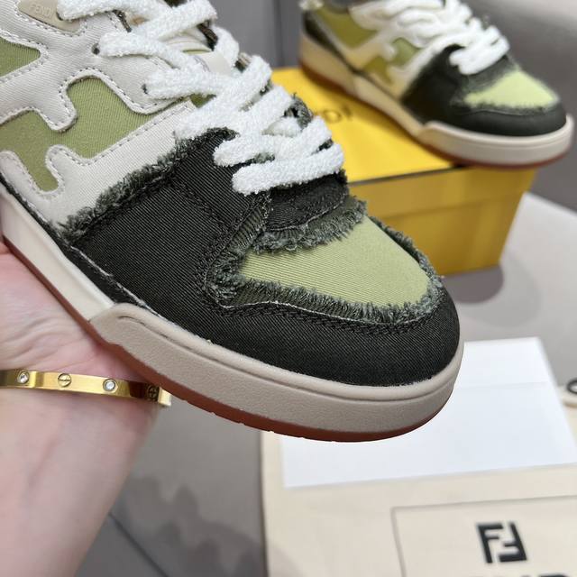 Rush Price: Fendi Fendi Couple's Sneakers Casual Sports Shoes Fd Match Original