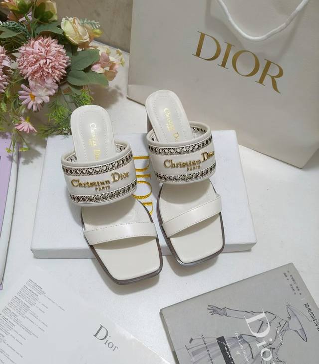 sun Sandalsa New Model From The Spring Ready-To-Wear Collection From The Dior