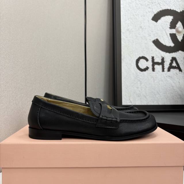 miu Miu 25Ss Miu Miu New Spring And Summer Square-Toed Loafers, Coin-Shaped F