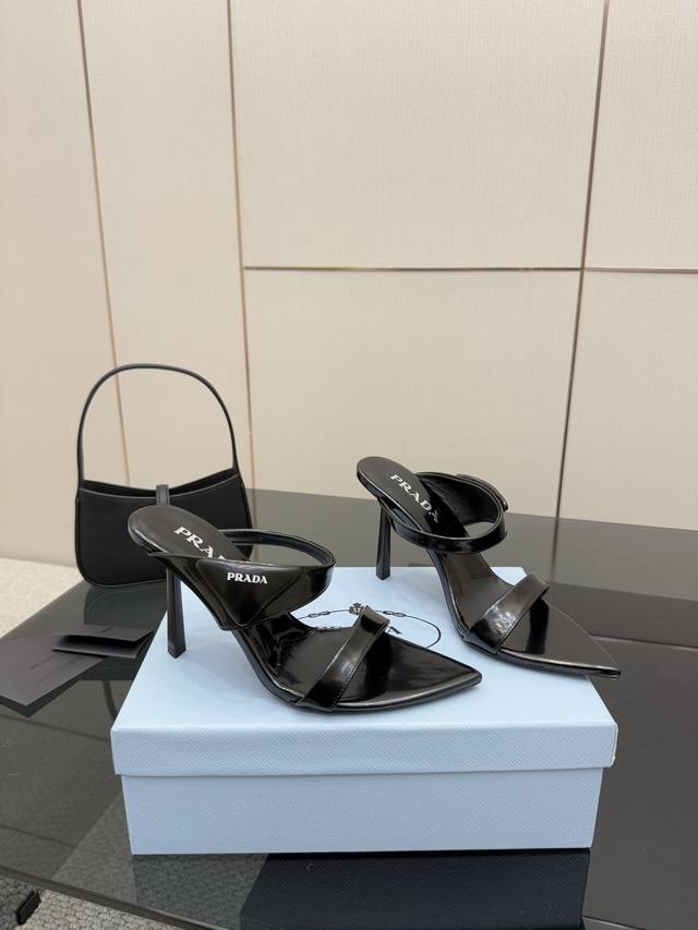 Factory Price Prada Classic Spring And Summer Triangle Logo Sandals Series Simpl