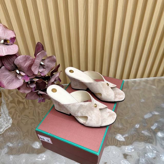 loro Piana Lp 25 Classic And Beautiful Metal Round Label Slippers Flat Shoes