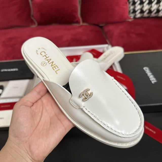 White Chanel Chanel's Most Popular Loafers This Year, All Colors Are Shipped Acr