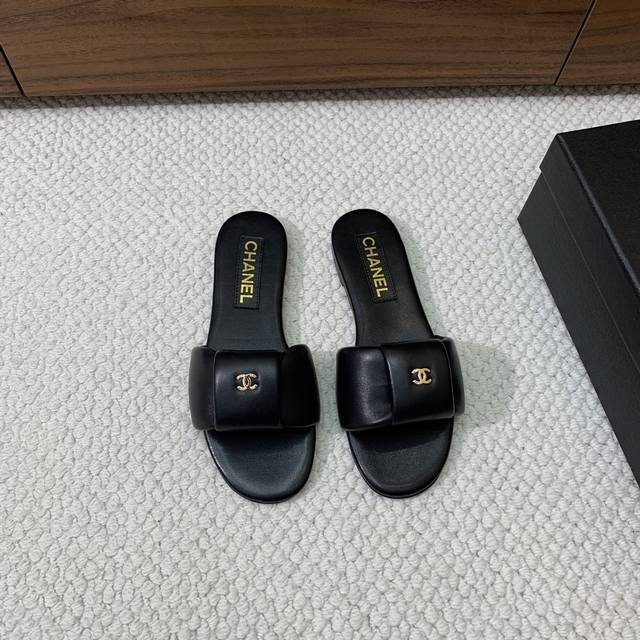 chan*L Flat-Soled Bread Slippers With A Strong Medieval And Elegant Atmospher