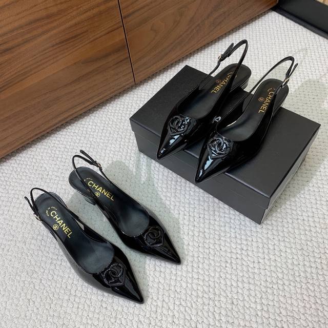 chan*L Thick Heeled Sandals Are Worn By Many Internet Celebrities And Blogger