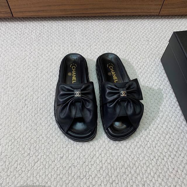 chan*L Bow Slippers With A Strong Medieval And Elegant Atmosphere. Customized