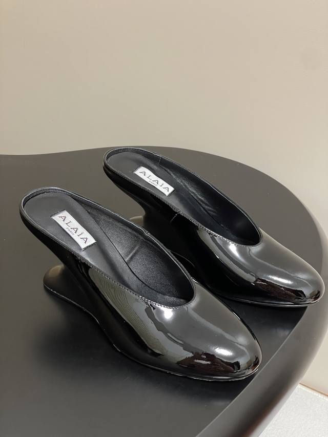 Original Belt Box +20 Order Notes 25Ss Early Spring New Alaia Curved Wedge Mules